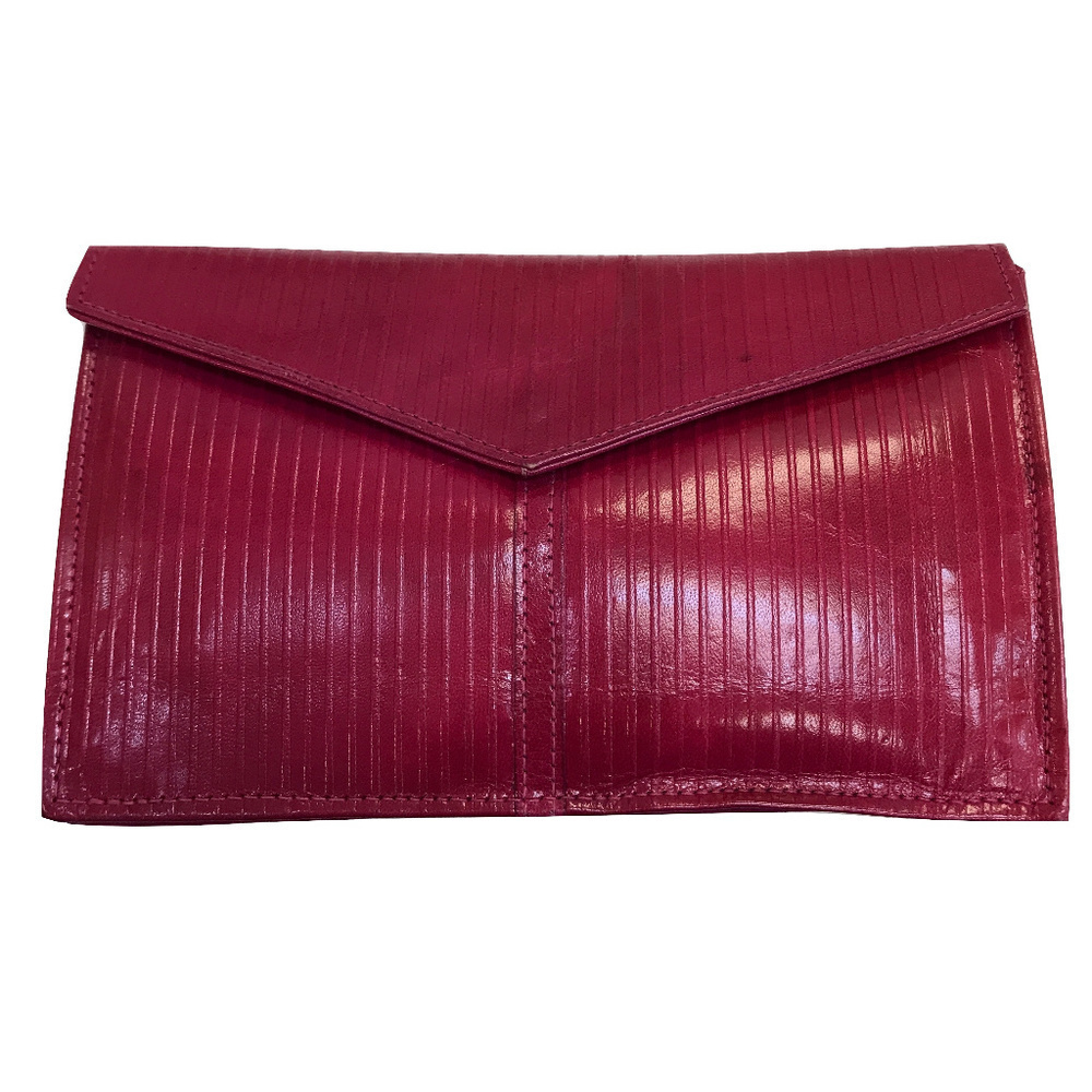 Valerie Magenta Ribbed Clutch